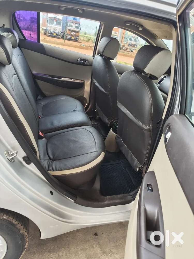 Hyundai I20 2011 Petrol Well Maintained