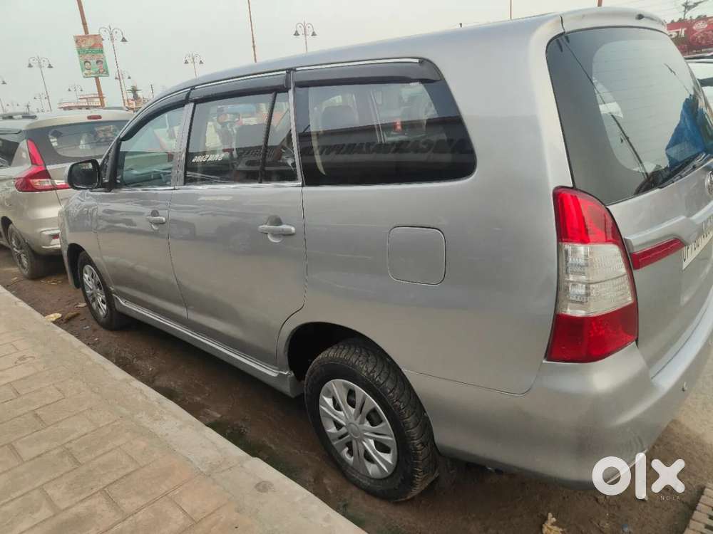 Toyota Innova 2.5 Gx (diesel) 7 Seater Bs Iv, 2015, Diesel