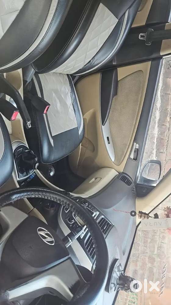 Hyundai Verna 1.6 Crdi 2012 Model