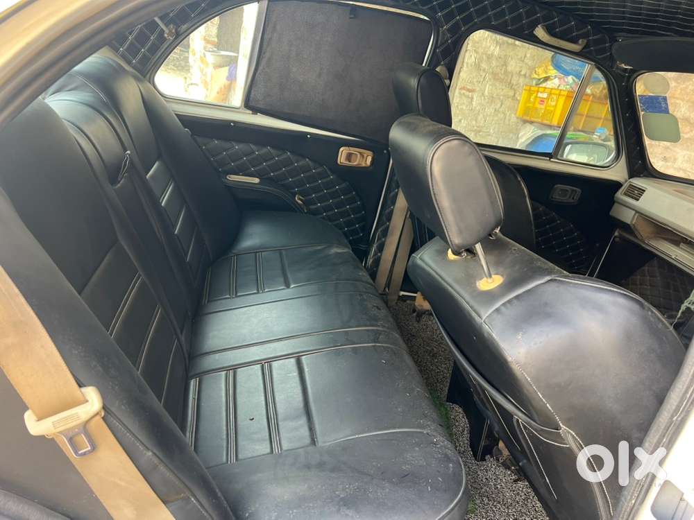 Ambassador Ambassador 2010 Petrol Well Maintained