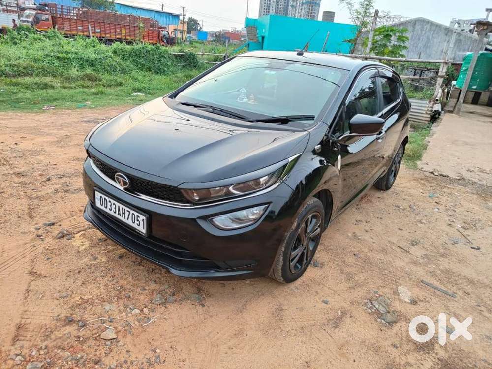 Tata Altroz 1.2 Xz Plus Dark Edition, 2023, Petrol