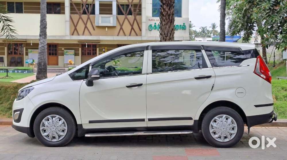 Mahindra Marazzo M2, 2018, Diesel