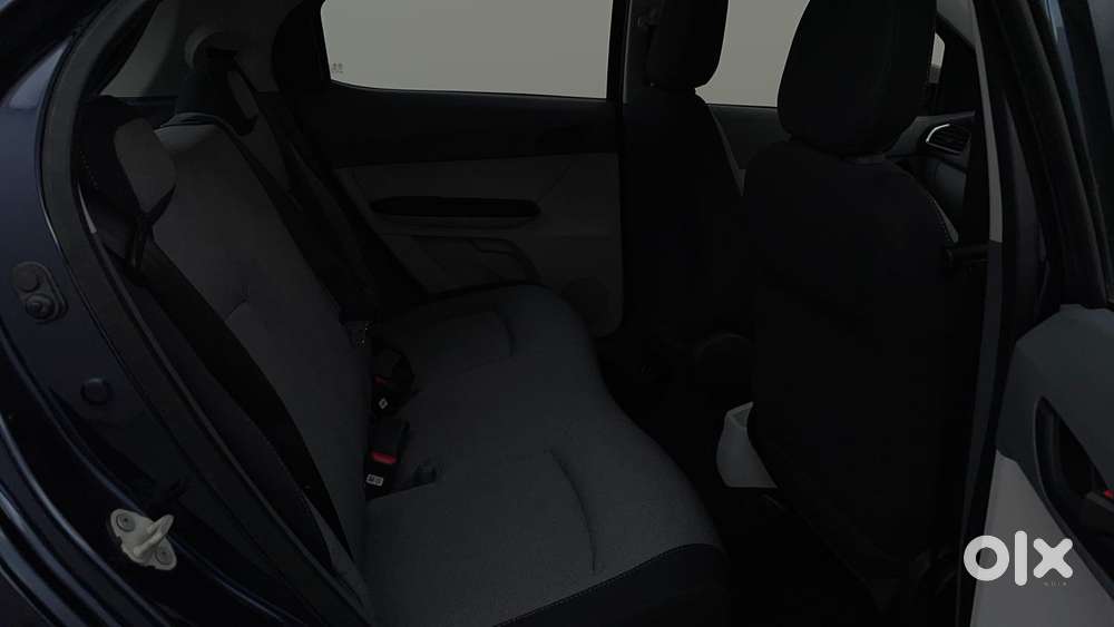 Tata Tiago Xza, 2026, Petrol