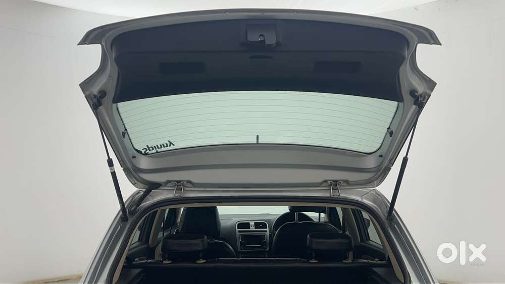 Volkswagen Polo Petrol Highline 1.2l, 2016, Petrol