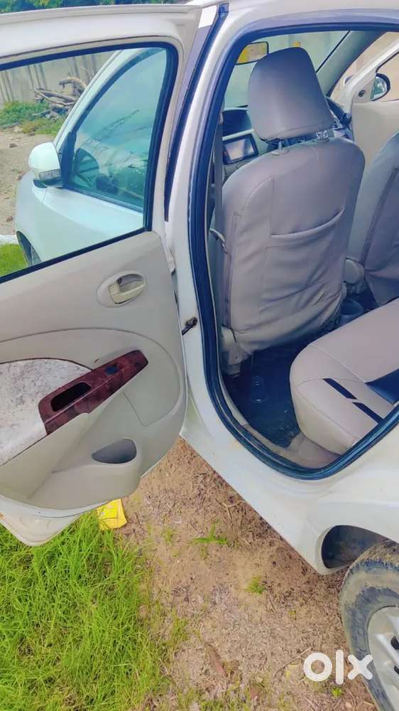 Toyota Etios 2013 Cng & Hybrids 85000 Km Driven