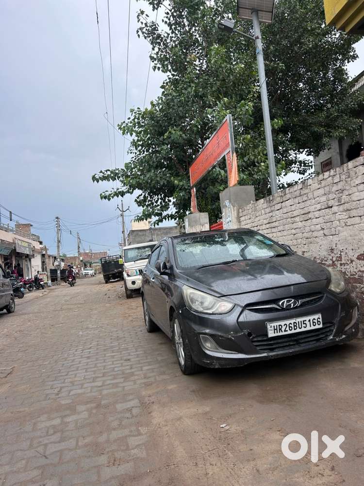 Hyundai Fluidic Verna 2012
