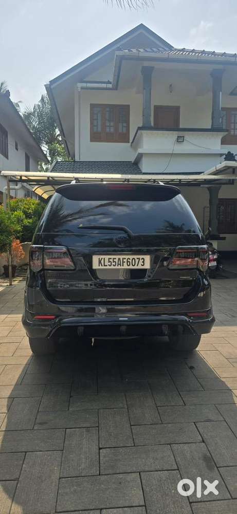 Toyota Fortuner 2012 Diesel Automatic Well Maintained