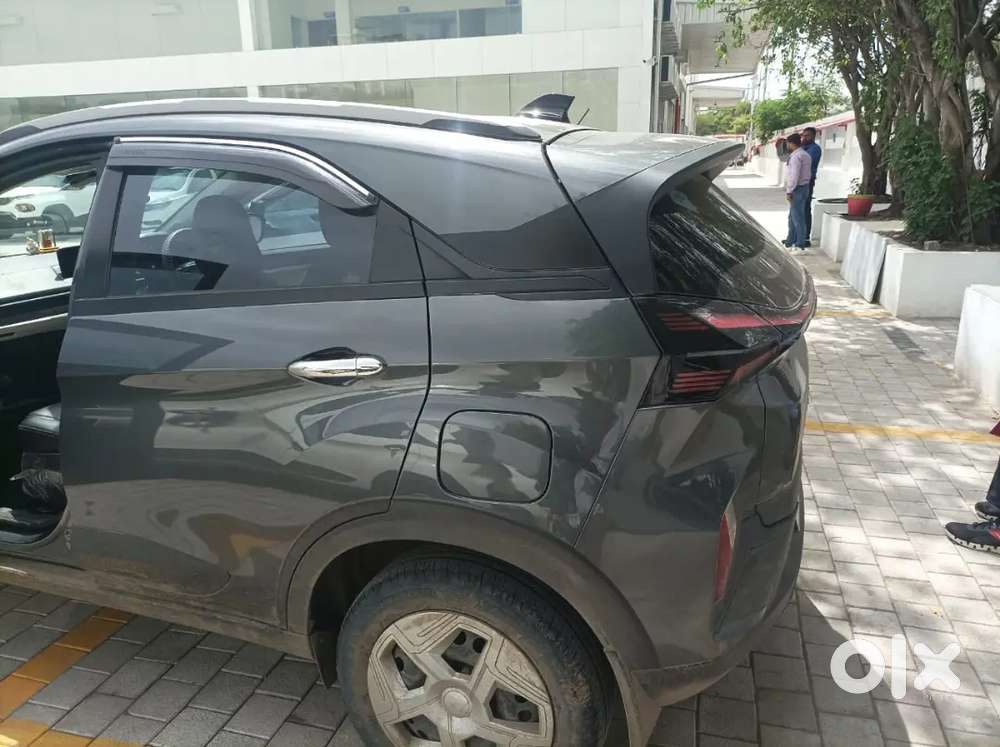 Tata Nexon 2025 Variant Petrol + Cng Pure S