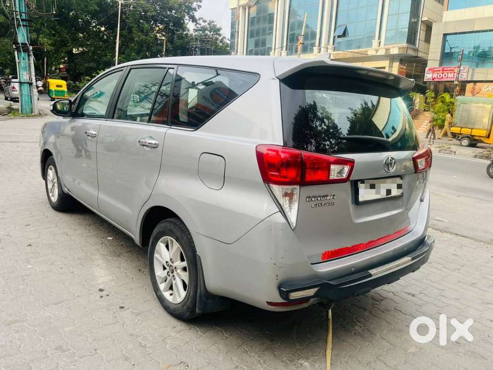 Toyota Innova Crysta 2.4 V 8 Str, 2016, Diesel