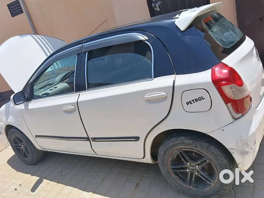 Toyota Etios Liva 2012 Petrol Manual
