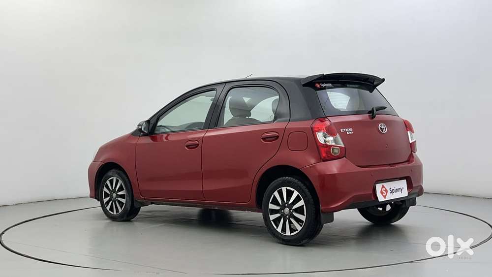 Toyota Etios Liva Vx Dual Tone, 2017, Petrol