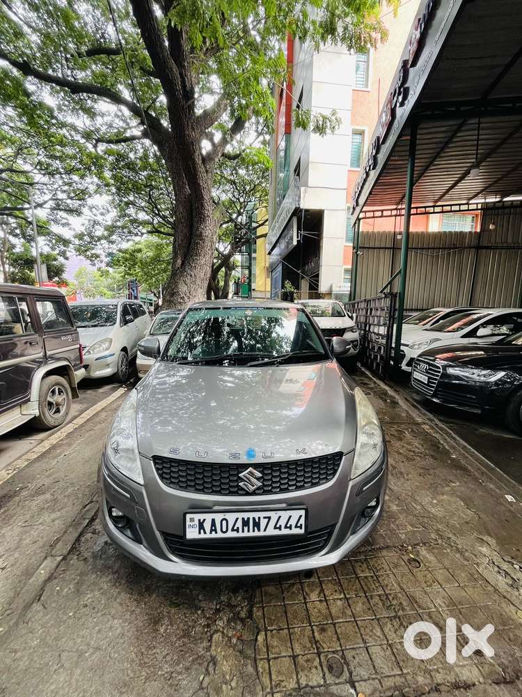 Maruti Suzuki Swift Vxi 1.2 Abs Bs-iv, 2014, Petrol