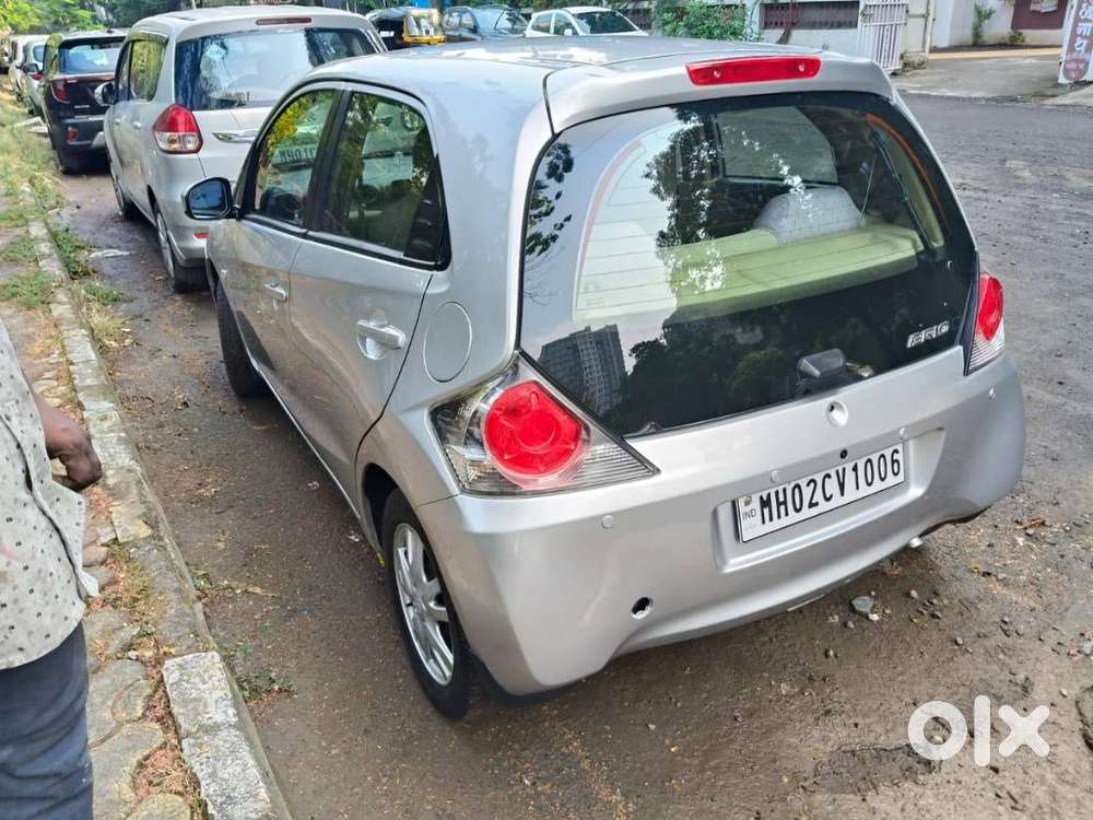 Honda Brio V Automatic, 2012, Petrol