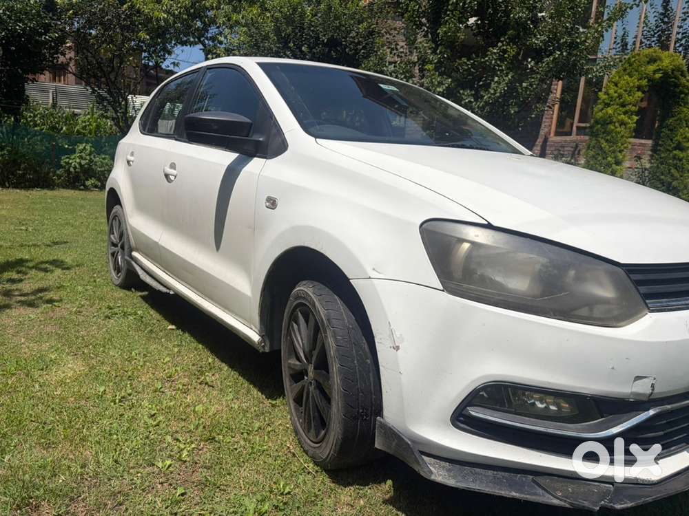 Volkswagen Polo Petrol Manual 2014