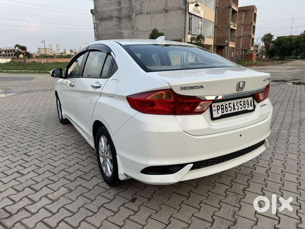Honda City I-vtec Sv, 2018, Petrol