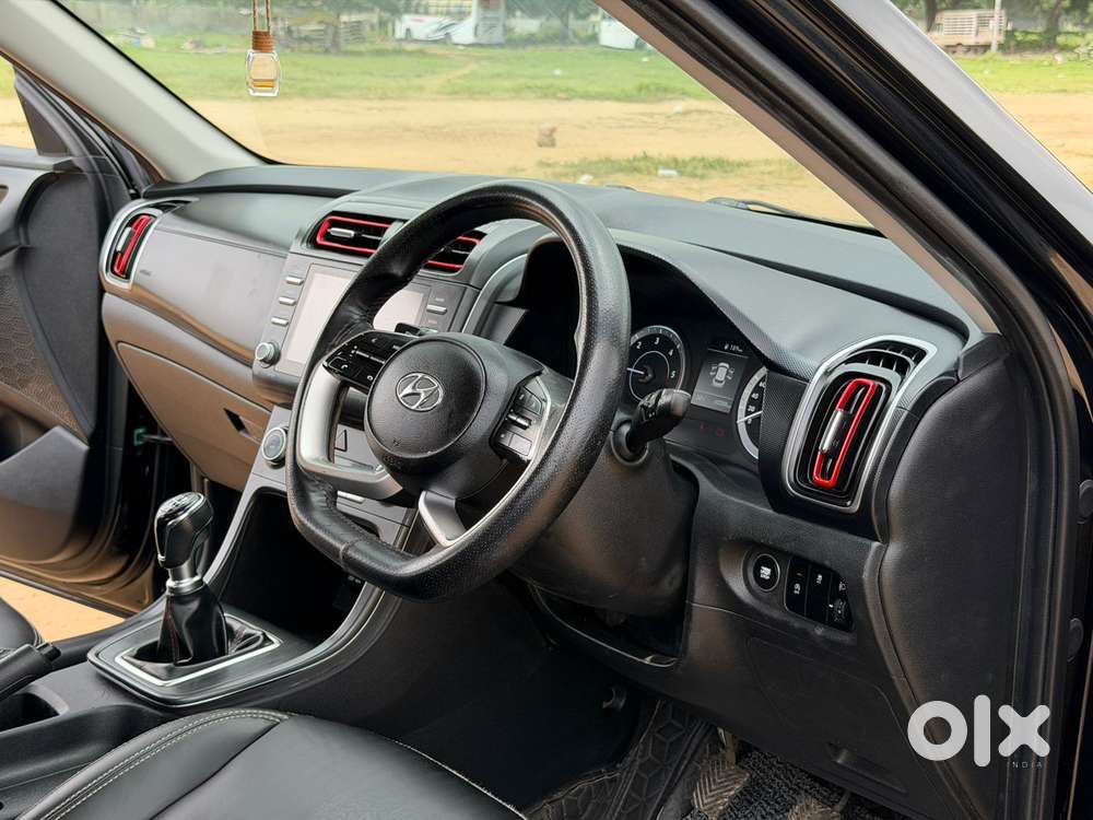 Hyundai Creta 1.5 S Plus Knight Diesel Dual Tone, 2023, Diesel