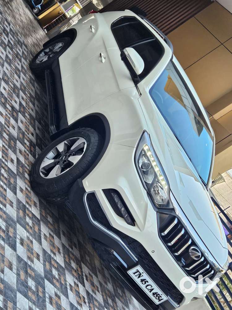 Mahindra Alturas G4 4x4 At, 2022, Diesel