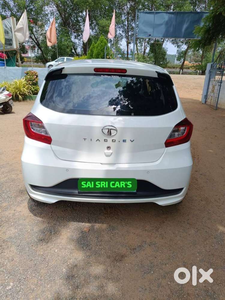Tata Tiago EV XT MR, 2023, Electric - Photo 3