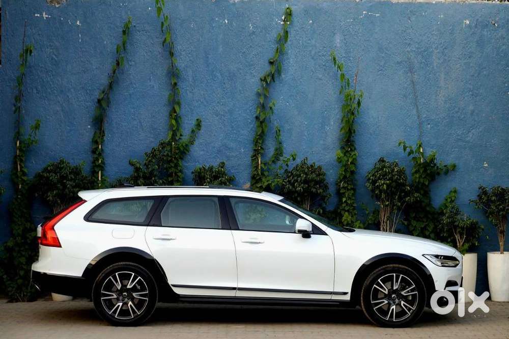 Volvo V 90 Cross Country D5, 2019, Diesel