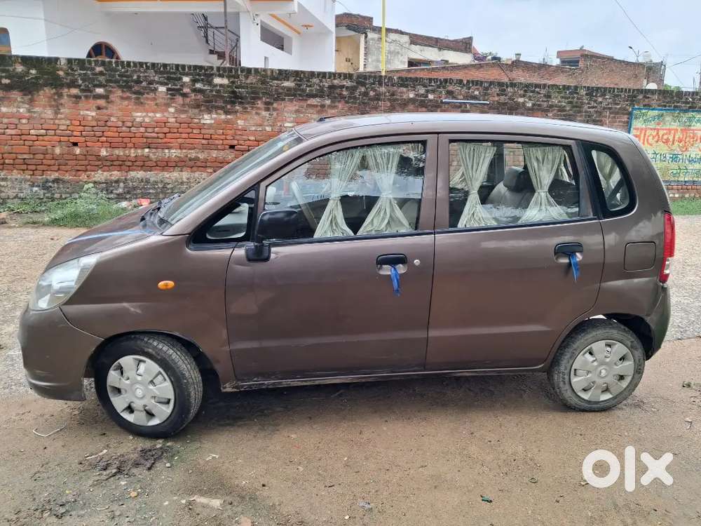Maruti Suzuki Zen Estilo 2012
