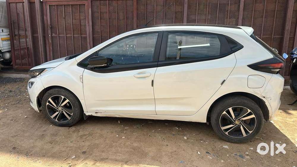Tata Altroz 2021 Diesel 90000 Km Driven