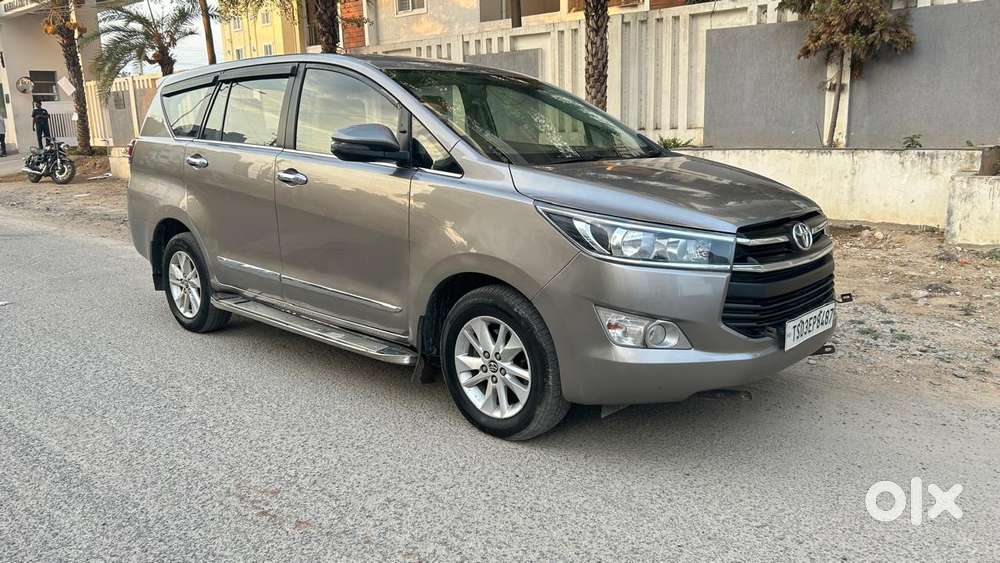 Toyota Innova Crysta 2.4 G Mt 8s, 2017, Diesel