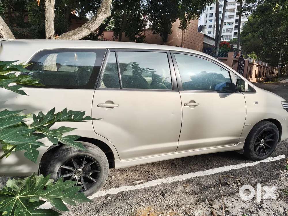 Toyota Innova Diesel Manual 2013 Year