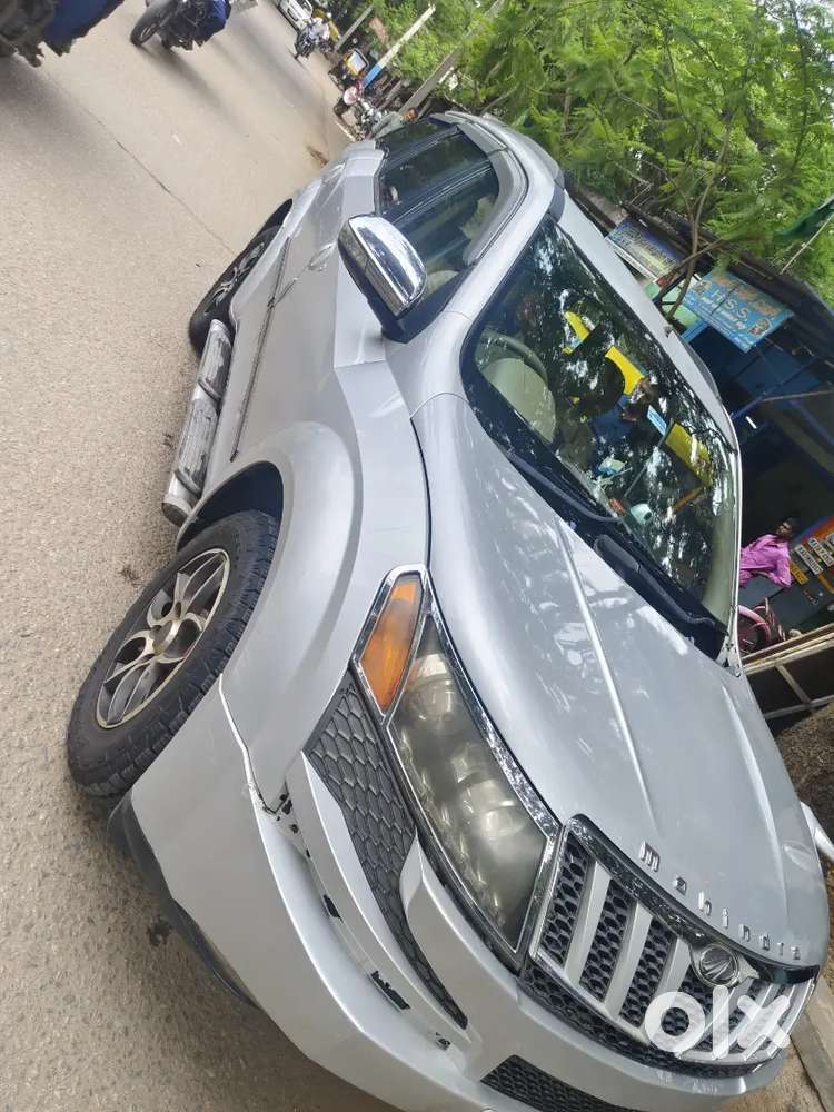 Mahindra Xuv500 2014 Diesel 130000 Km Driven