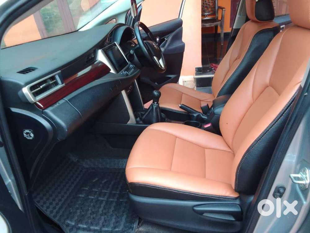 Innova Crysta 2016 , 144000 Km/ 1665000