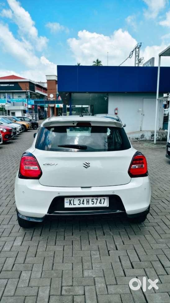 Maruti Suzuki Swift Amt Zxi, 2022, Petrol