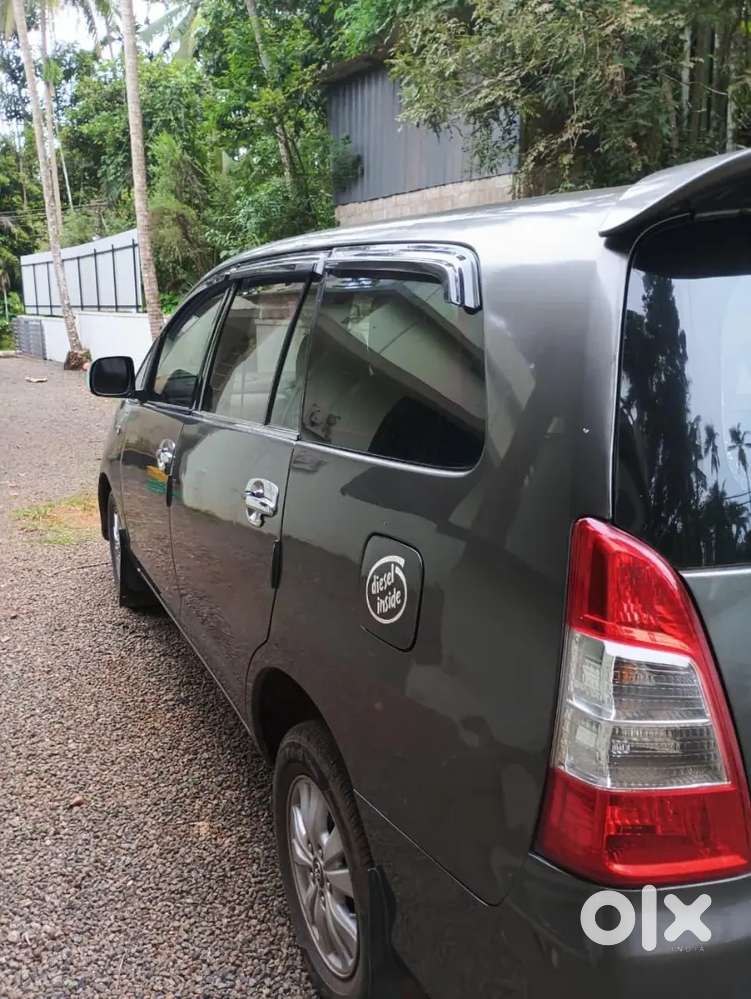 Toyota Innova Diesel 2011 2nd Owner