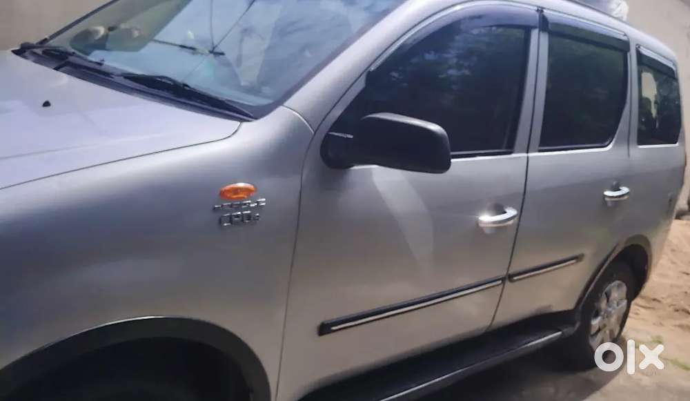 Mahindra Xylo 2017