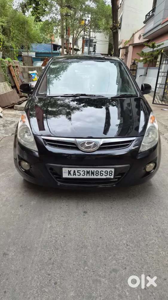 Hyundai I20 Asta Petrol 2010 Model