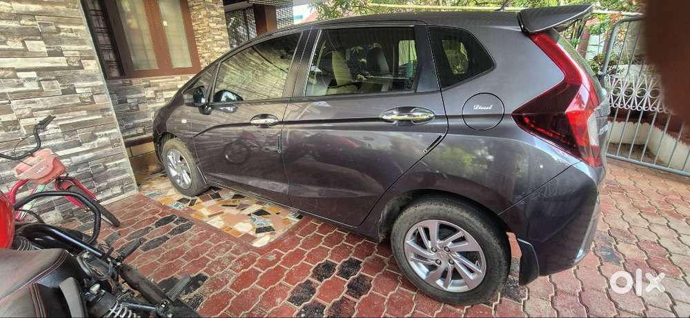 Honda Jazz 2019 Diesel Well Maintained