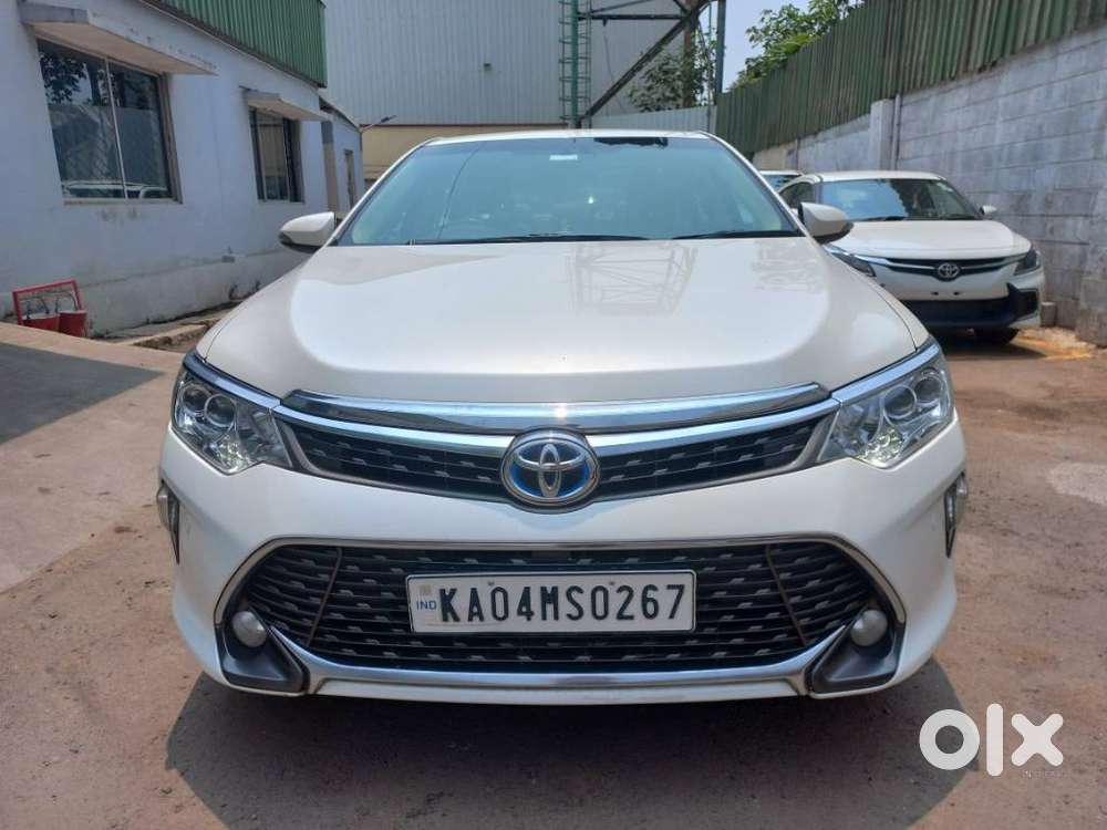 Toyota Camry Hybrid 2.5, 2016, Petrol