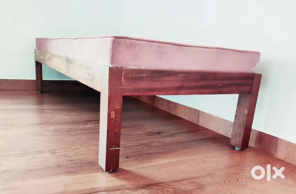 Divan cum bed