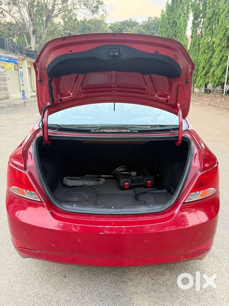 Hyundai Fluidic Verna 2015 Petrol 69000 Km Driven