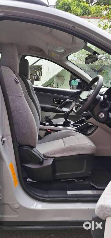 Tata Safari Pure Plus S, 2024, Diesel