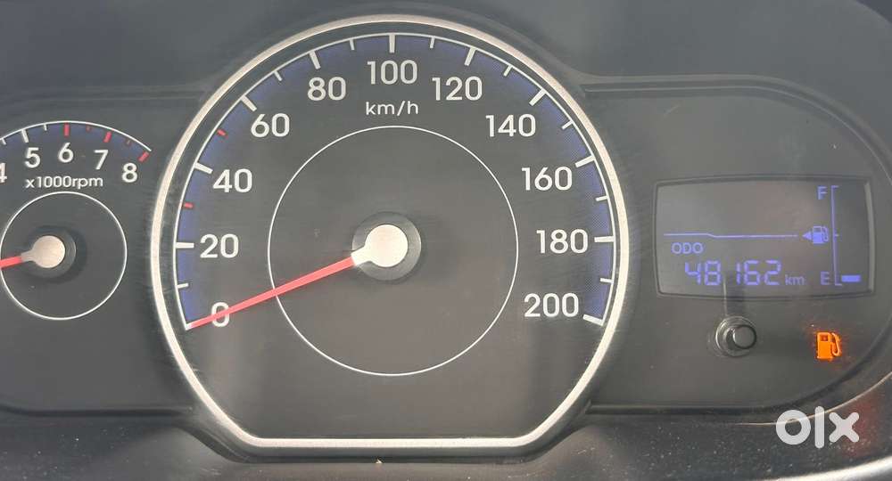 Hyundai I10 Magna 1.1l, 2015, Cng & Hybrids