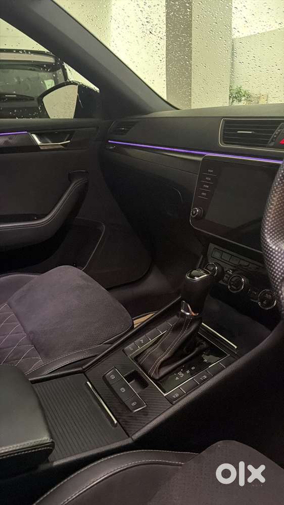 Skoda Superb Petrol 2022