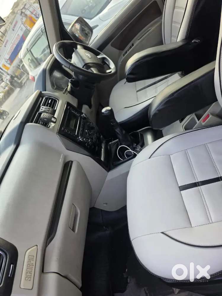 Mahindra Scorpio 2.2 S8 2017