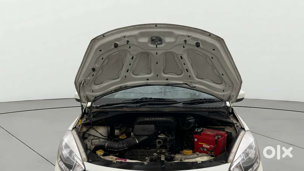 Tata Tiago 1.2 Revotron Xta, 2018, Petrol