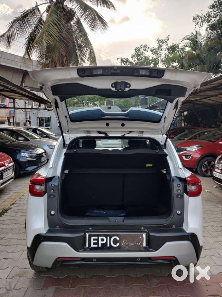 Nissan Magnite 1.0 Xv Turbo Cvt, 2022, Petrol