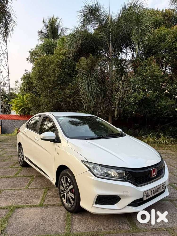 Honda City Pearl White In Excellent Condition