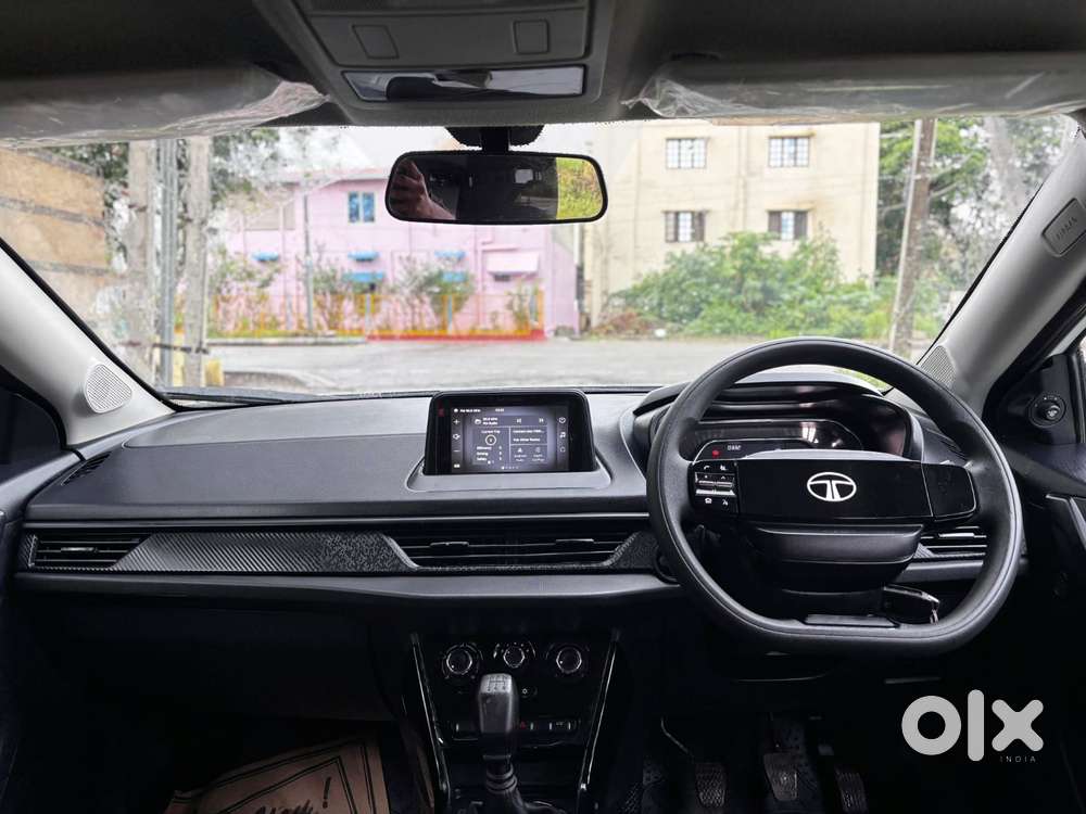 Tata Nexon Smart Plus1.2 Revotron Petrol 5 Mt, 2025, Petrol