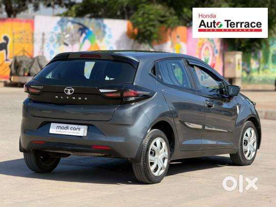 Tata Altroz 1.2 Xz Plus Dark Edition, 2023, Petrol