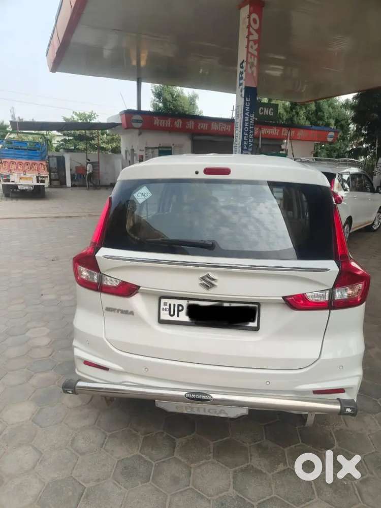 Maruti Suzuki Ertiga Zxi 2024 Cng अभी कंपनी में सर्विस और बीमा करवाया
