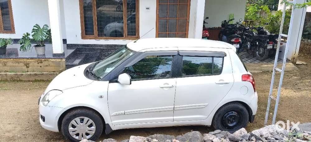 Maruti Suzuki Swift Vxi Cng New Full Cover Insurance