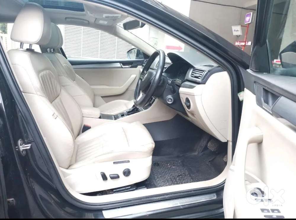 Skoda Superb [ ] 1.8 Style Tsi At, 2017, Petrol