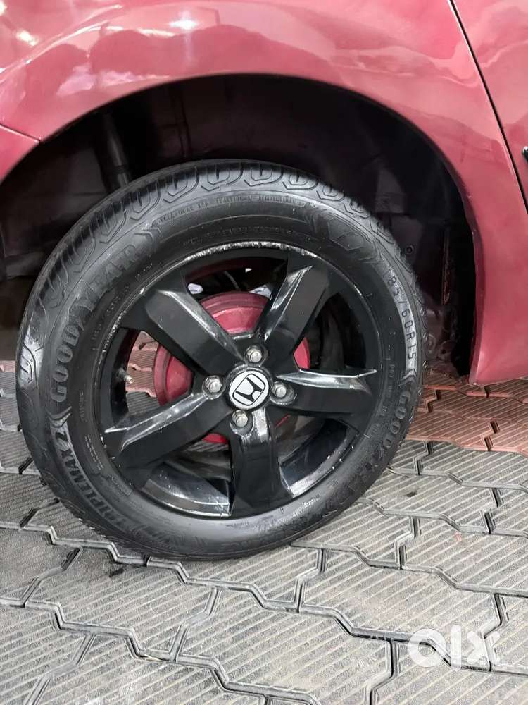 Low Km Driven  Cvt Automatic Honda City Company Maintained